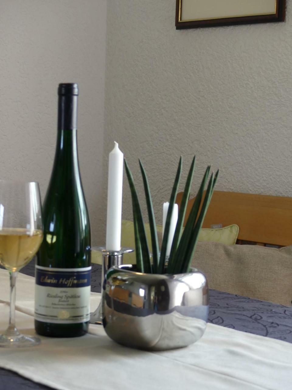 Weingut & Gaestehaus Edwin Hoffmann Trittenheim Dış mekan fotoğraf